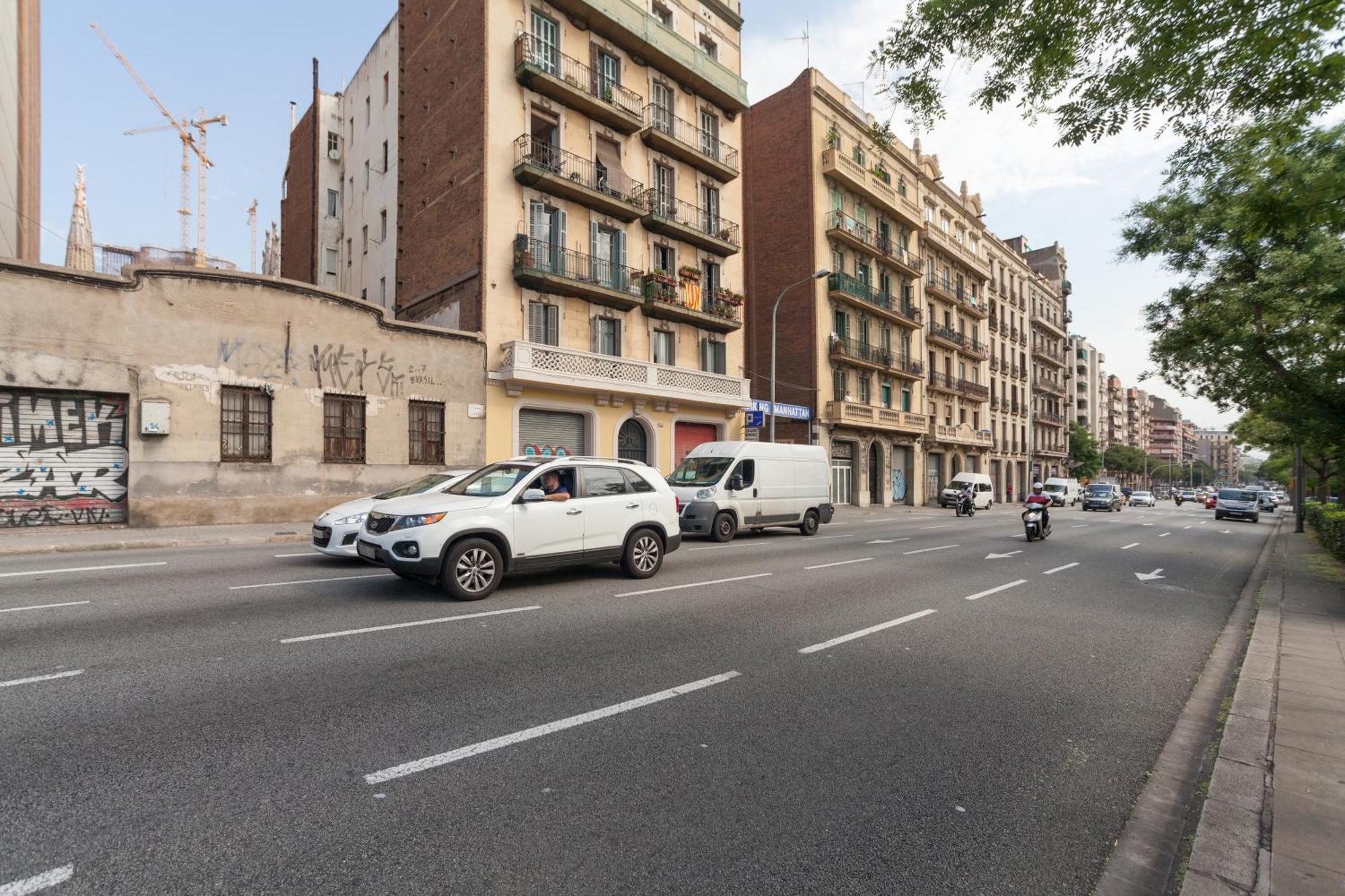 Housalia Sagrada Familia Barcelona Ngoại thất bức ảnh
