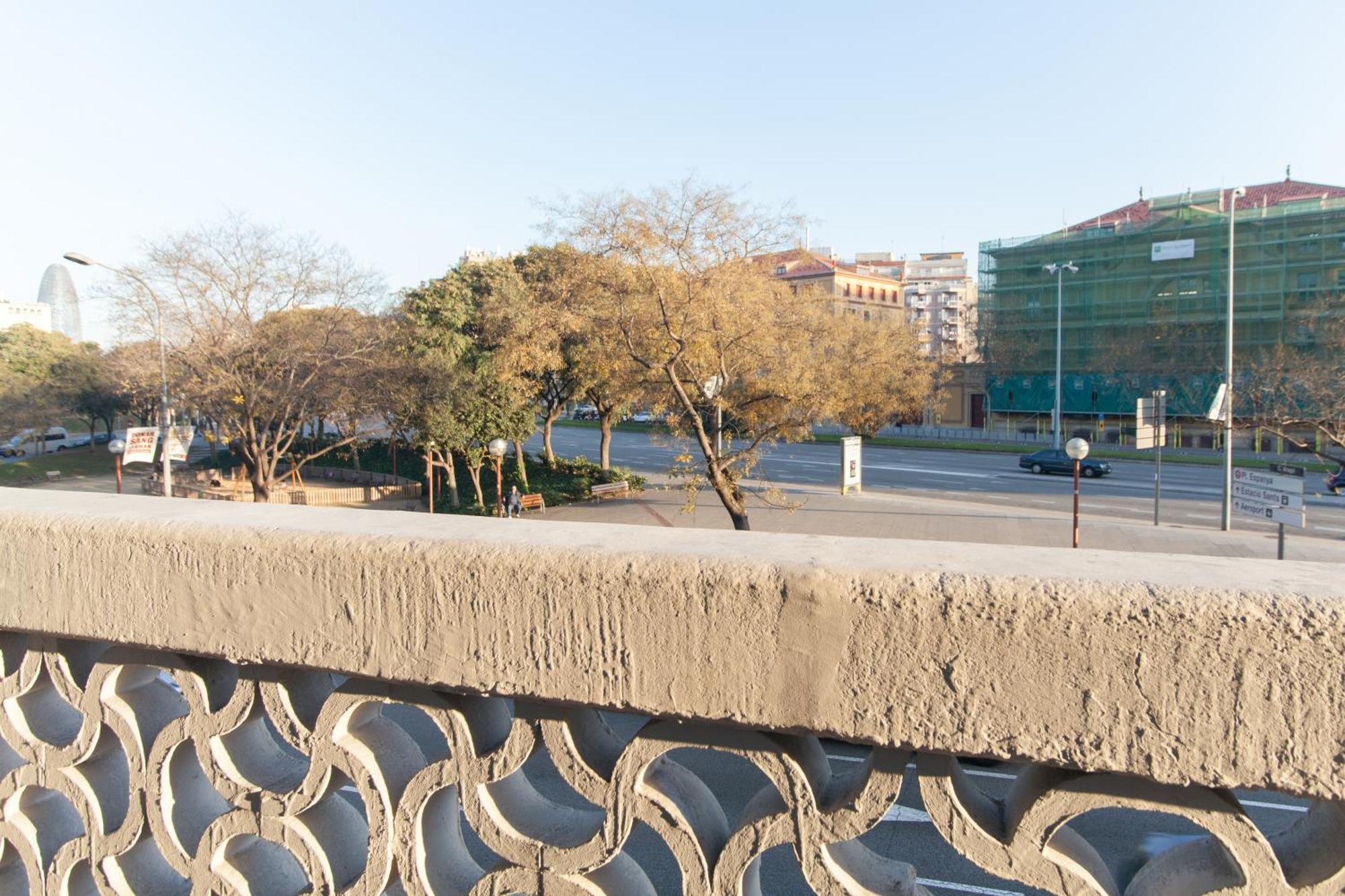 Housalia Sagrada Familia Barcelona Ngoại thất bức ảnh